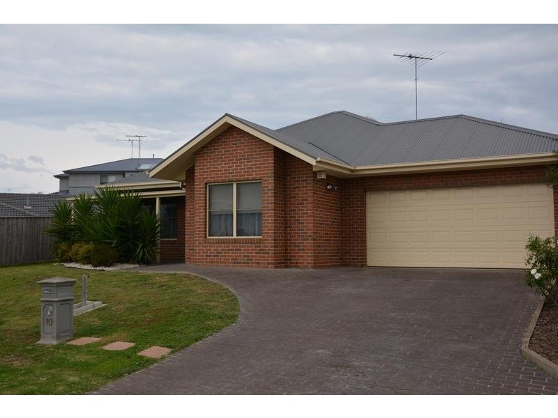 10 Cedarville Close, Highton VIC 3216