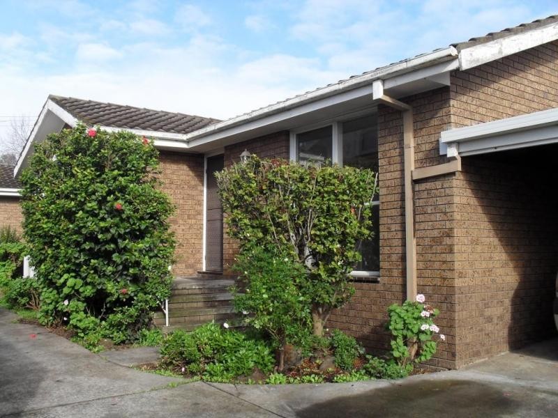 2/22 Roxby Street, Manifold Heights VIC 3218