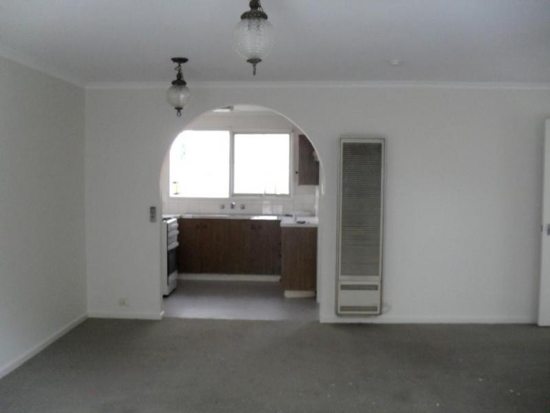 2/22 Roxby Street, Manifold Heights VIC 3218