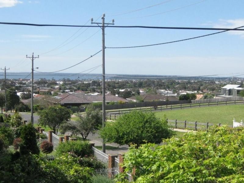 47 Glengate Street, Hamlyn Heights VIC 3215