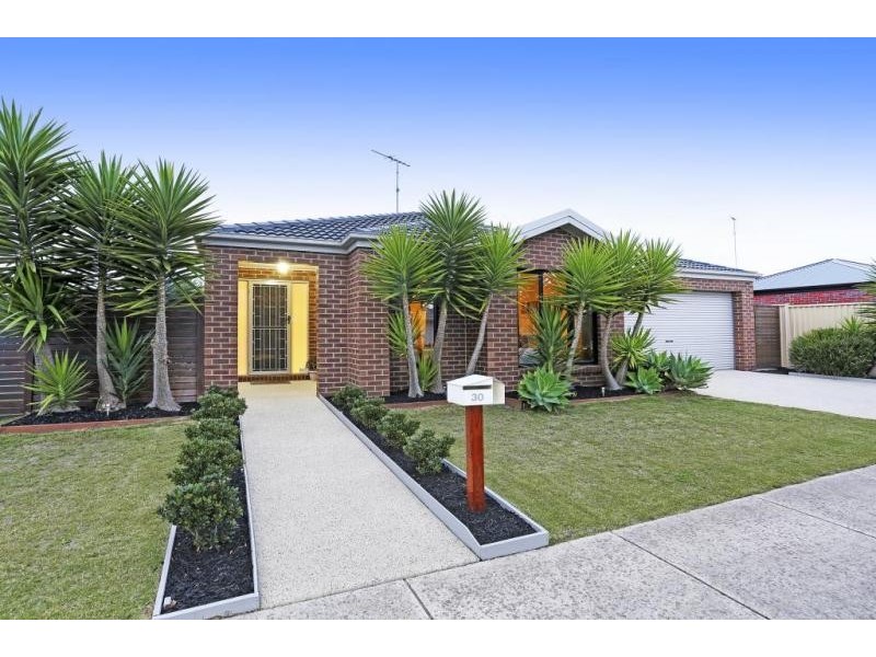 30 Barry Court, Grovedale VIC 3216