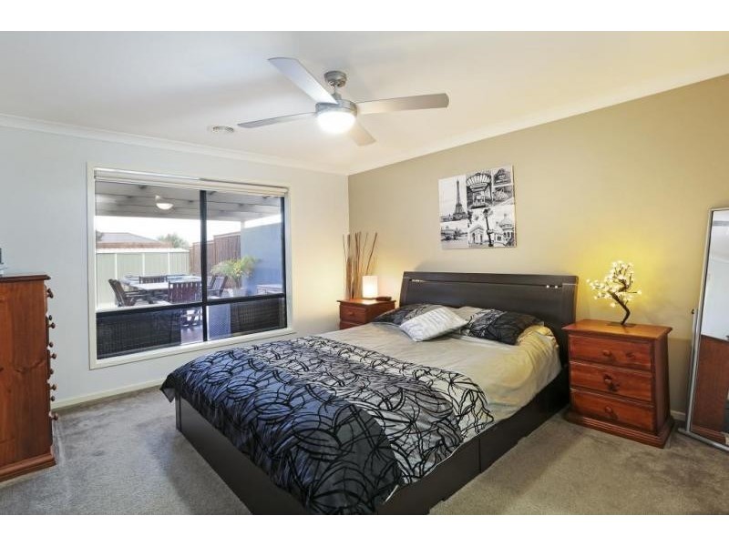 30 Barry Court, Grovedale VIC 3216