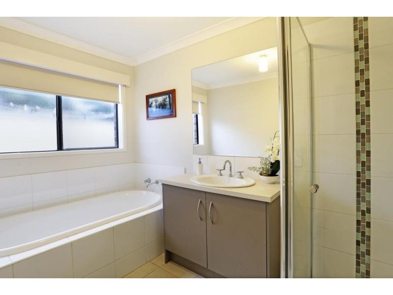 30 Barry Court, Grovedale VIC 3216