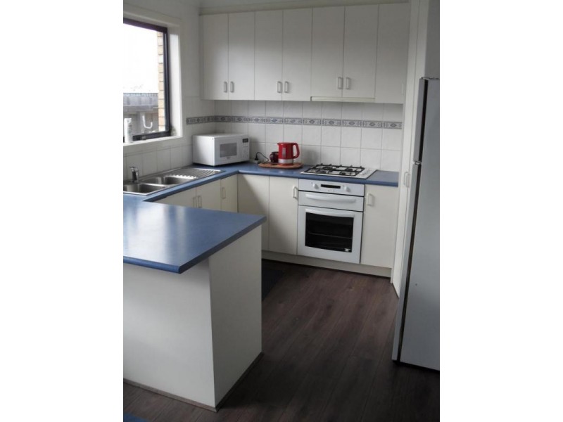 2/3 Callan Court, Norlane VIC 3214