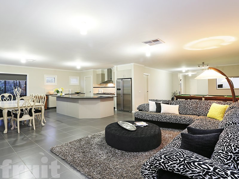 4 Pollard Drive, Leopold VIC 3224
