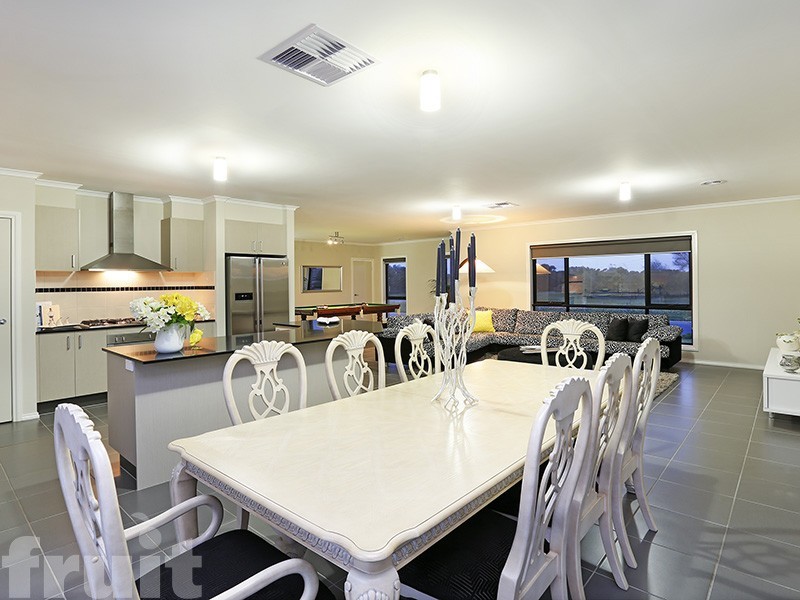 4 Pollard Drive, Leopold VIC 3224