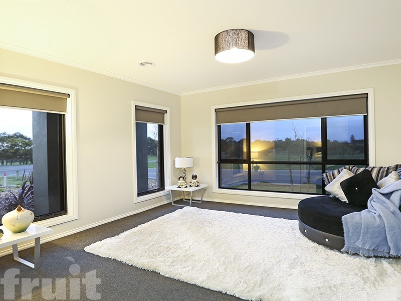 4 Pollard Drive, Leopold VIC 3224