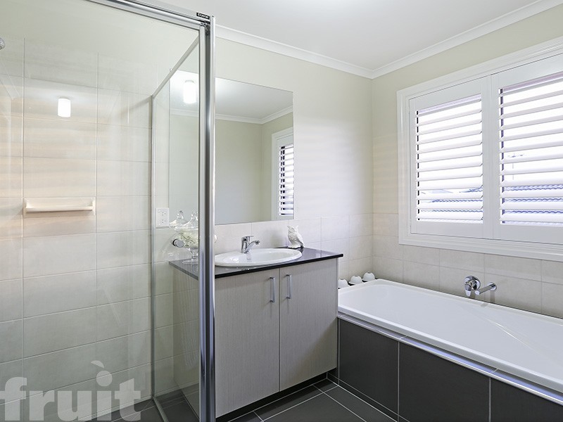 4 Pollard Drive, Leopold VIC 3224