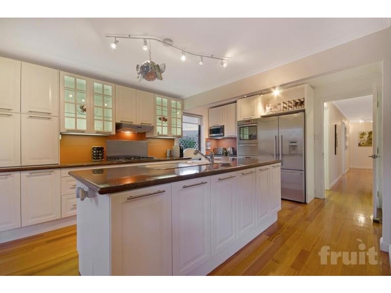 5 Stratford Court, Grovedale VIC 3216