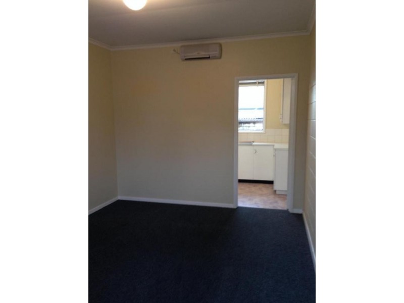 2/6 Bonsey Road, Highton VIC 3216