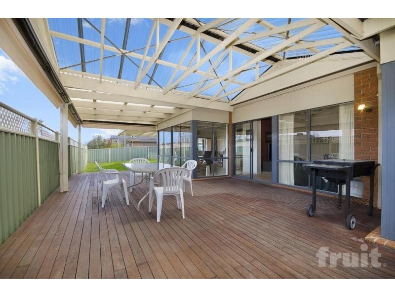 1 Stratford Way, Point Cook VIC 3030