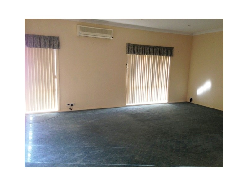 284 Wilsons Road, St Albans Park VIC 3219