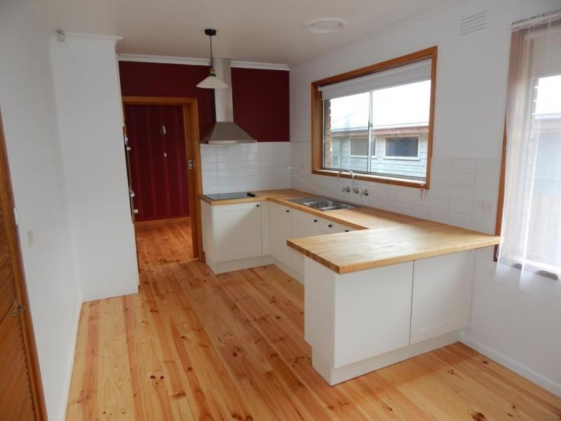 30 June Avenue, Hamlyn Heights VIC 3215