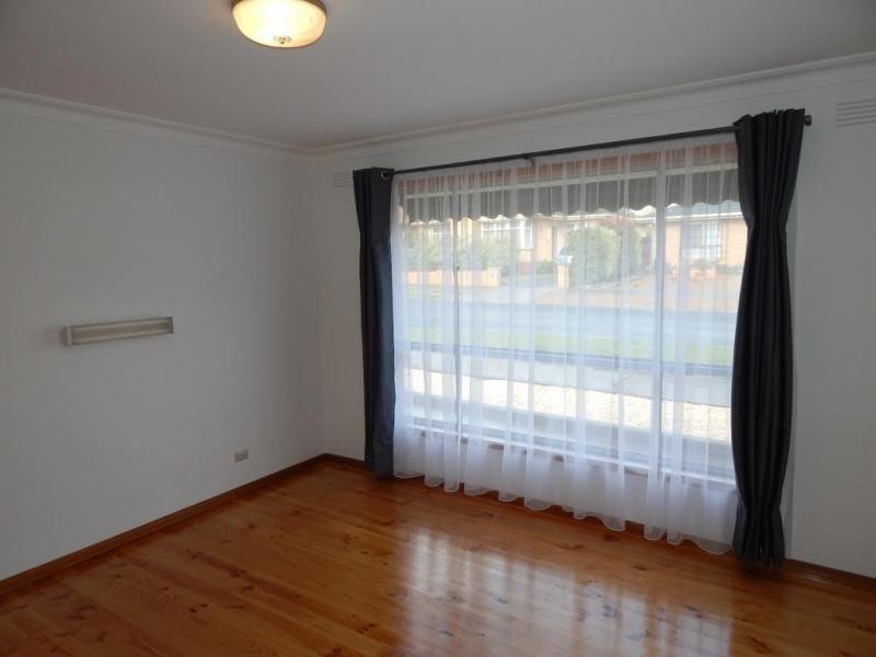 30 June Avenue, Hamlyn Heights VIC 3215