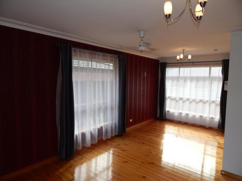 30 June Avenue, Hamlyn Heights VIC 3215