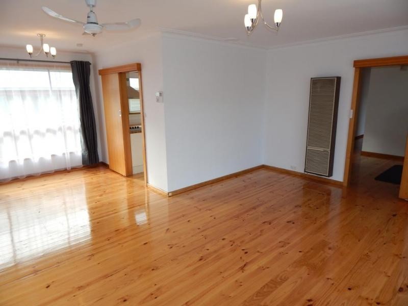 30 June Avenue, Hamlyn Heights VIC 3215