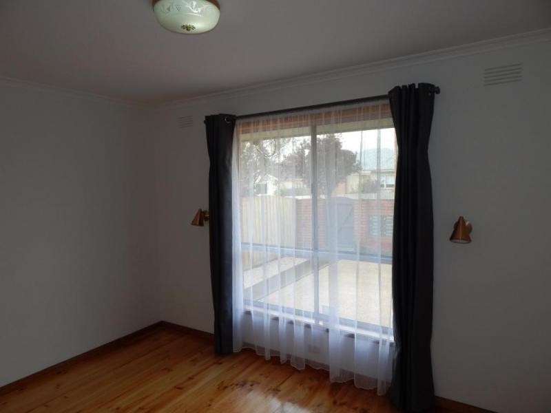 30 June Avenue, Hamlyn Heights VIC 3215