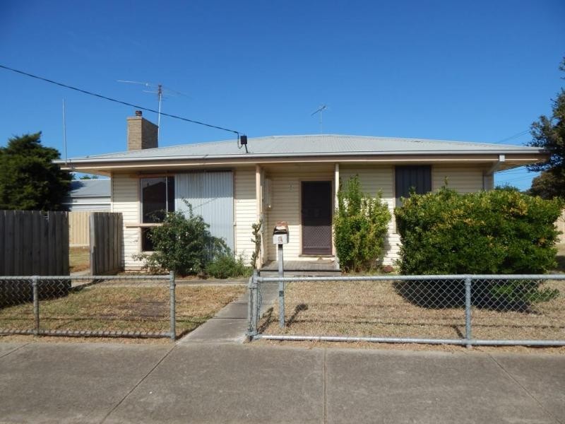 2 Gull Street, Norlane VIC 3214