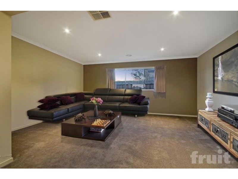 7 Sugar Gum Drive, Waurn Ponds VIC 3216