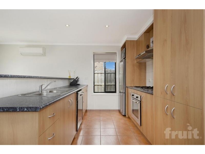 26 Carstairs Close, Grovedale VIC 3216