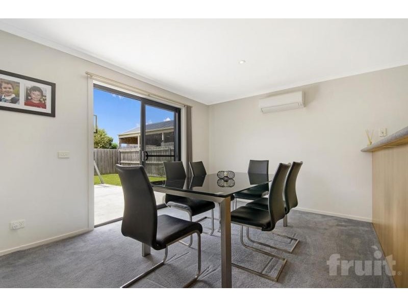 26 Carstairs Close, Grovedale VIC 3216