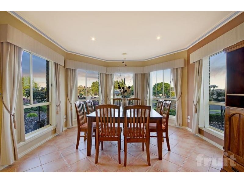 39-41 Washington Gardens, Leopold VIC 3224