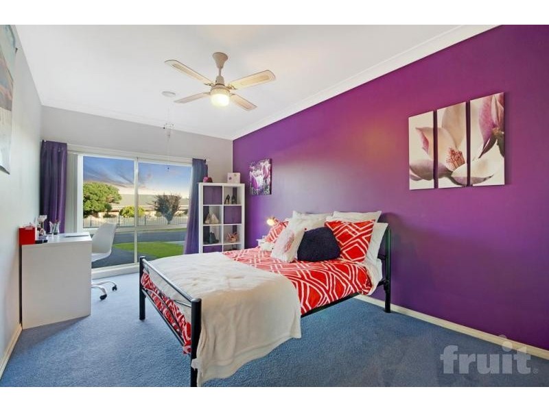 39-41 Washington Gardens, Leopold VIC 3224