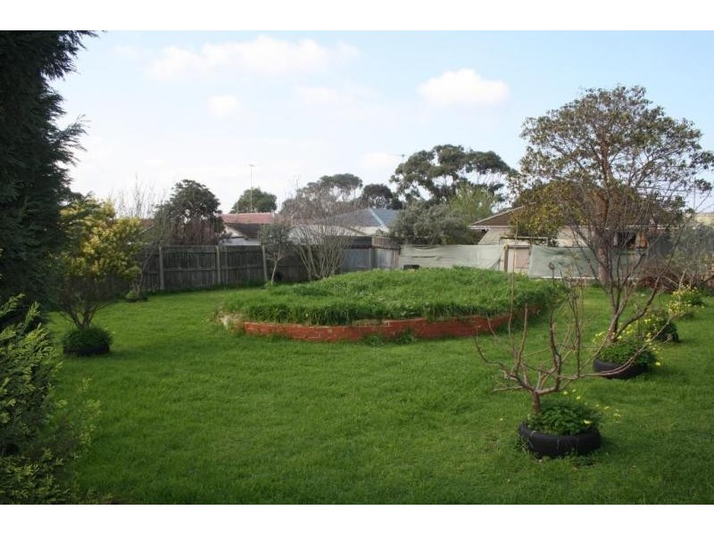 135 Station Street, Norlane VIC 3214