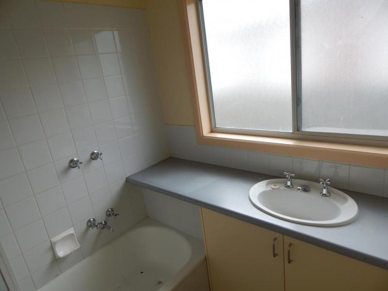 47 Station Street, Norlane VIC 3214