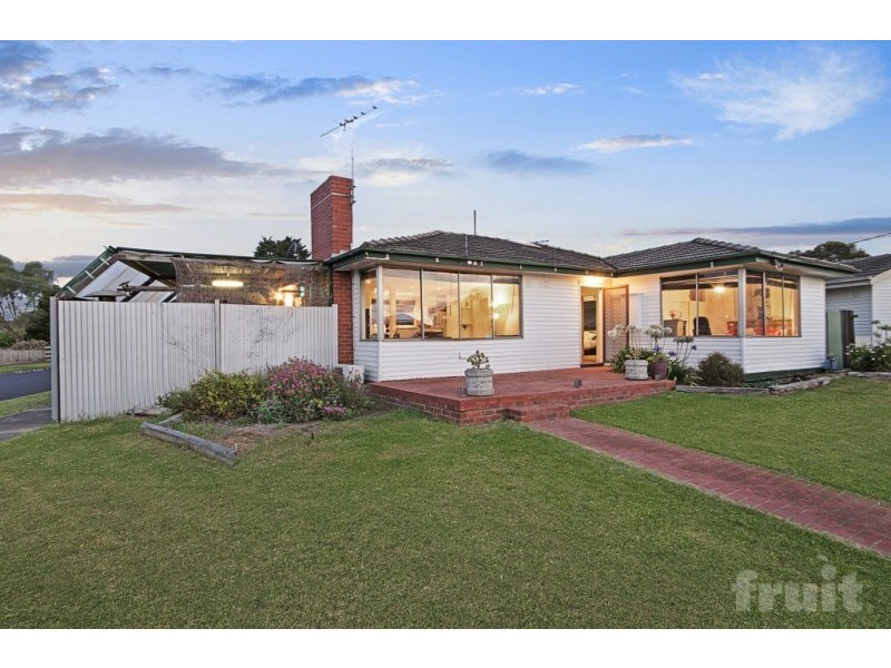 1 Lindsay Street, Newcomb VIC 3219