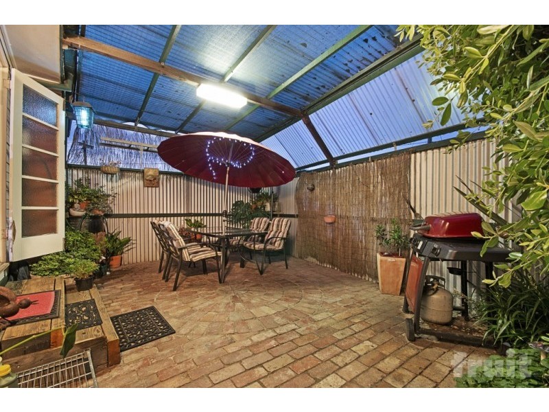 1 Lindsay Street, Newcomb VIC 3219