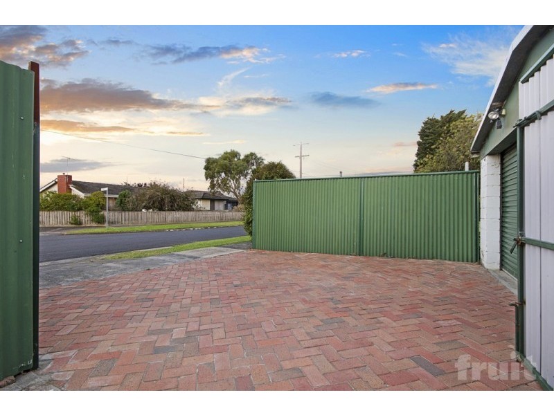 1 Lindsay Street, Newcomb VIC 3219