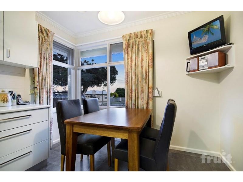 14 Hamlyn Avenue, Hamlyn Heights VIC 3215