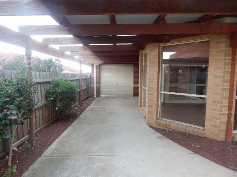 11 Burlington Crescent, Leopold VIC 3224