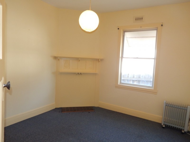 2 Walls Street, Geelong VIC 3220
