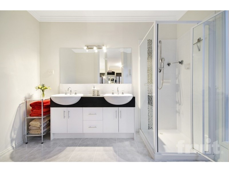 6 Plumber Court, Grovedale VIC 3216