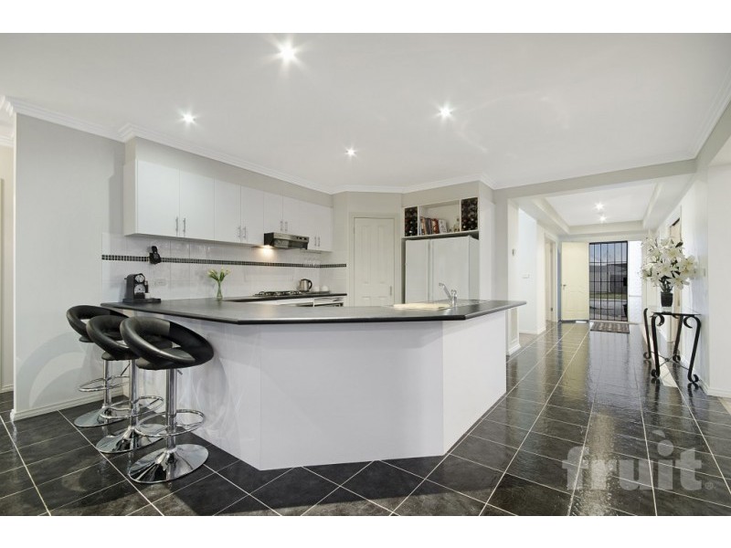 6 Plumber Court, Grovedale VIC 3216