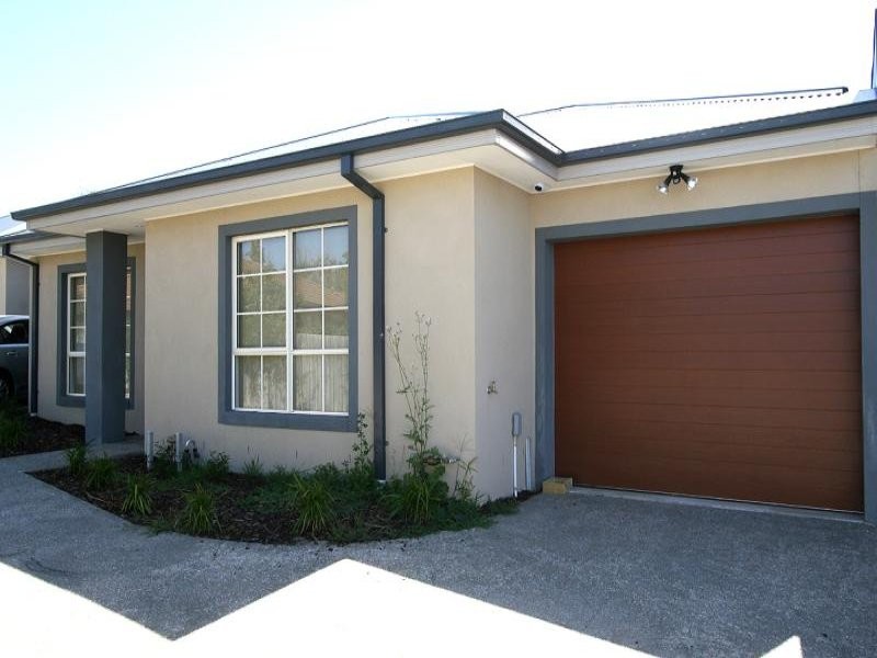 2/70 McComb Boulevard, Frankston South VIC 3199