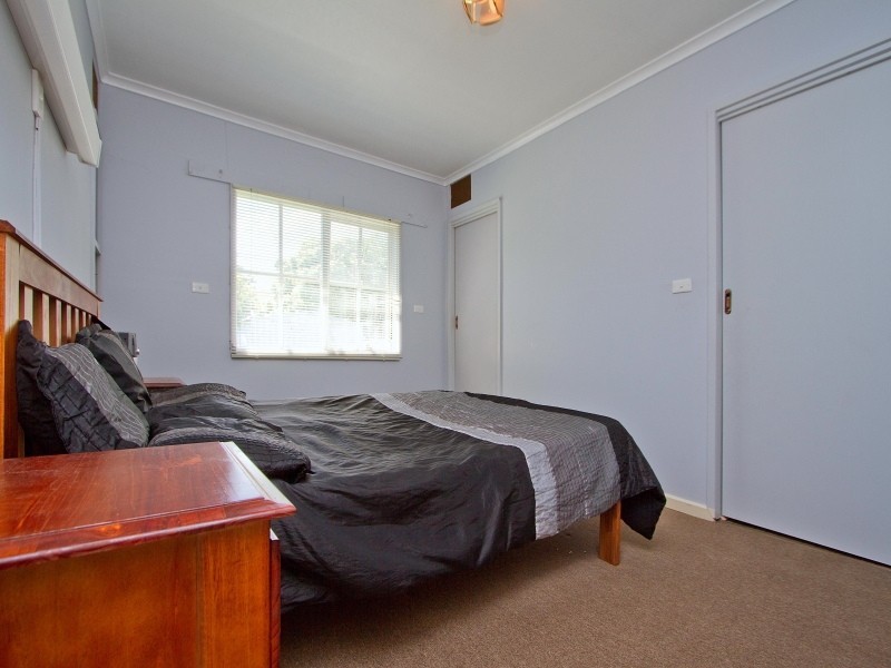 23 Nodding Avenue, Frankston North VIC 3200