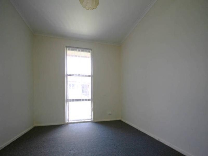 16 Gardenia Crescent, Frankston North VIC 3200