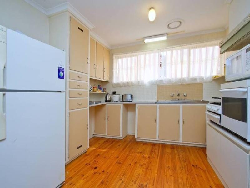 60 Tamarisk Drive, Frankston North VIC 3200