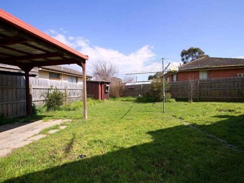 60 Tamarisk Drive, Frankston North VIC 3200