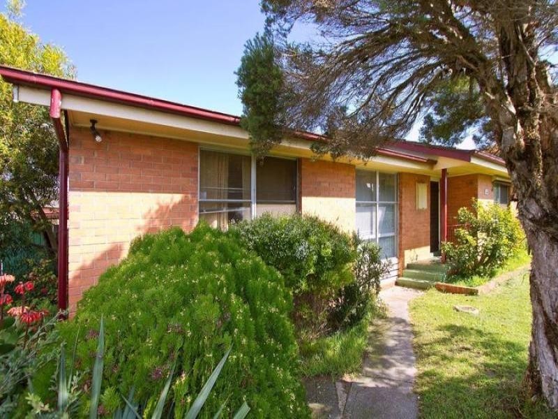 60 Tamarisk Drive, Frankston North VIC 3200