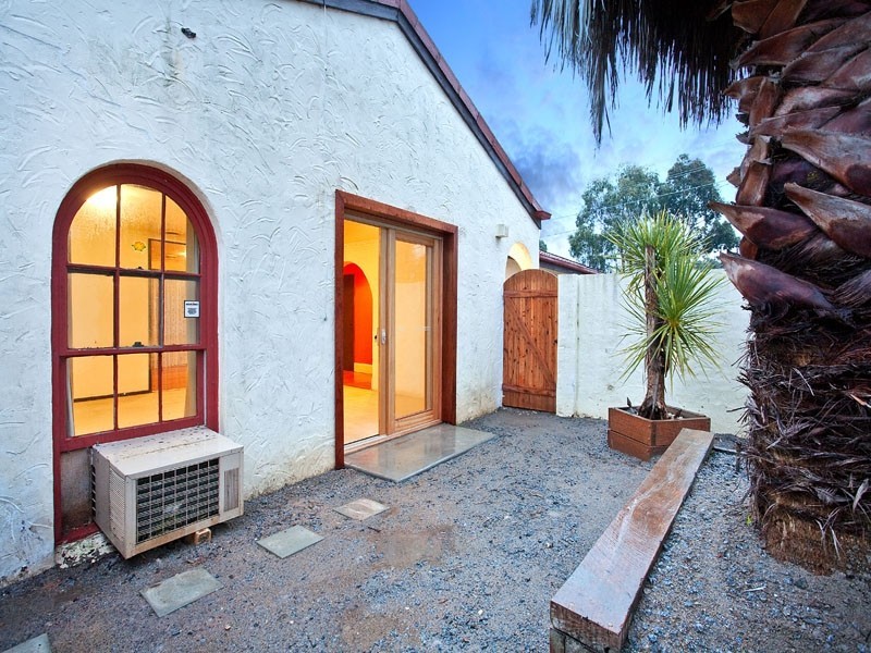 110 Hillcrest Road, Frankston VIC 3199