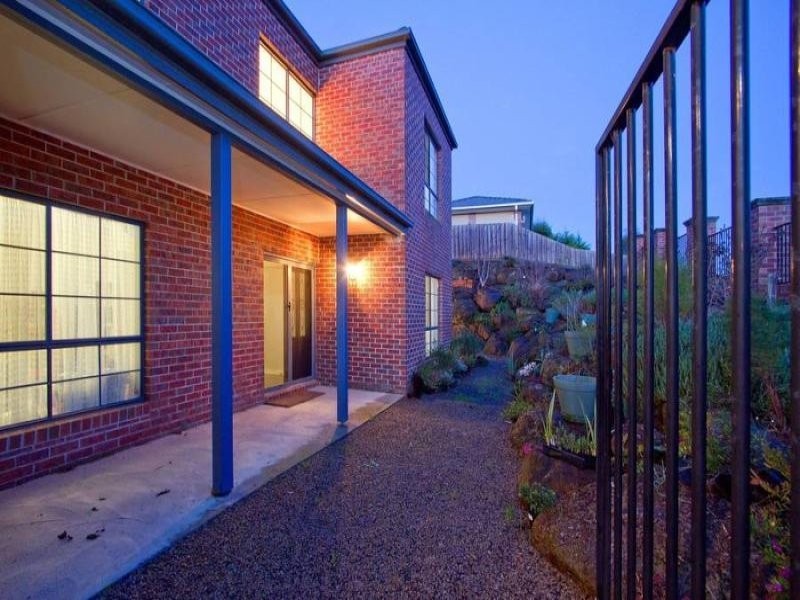13 Grasswren Close, Langwarrin VIC 3910