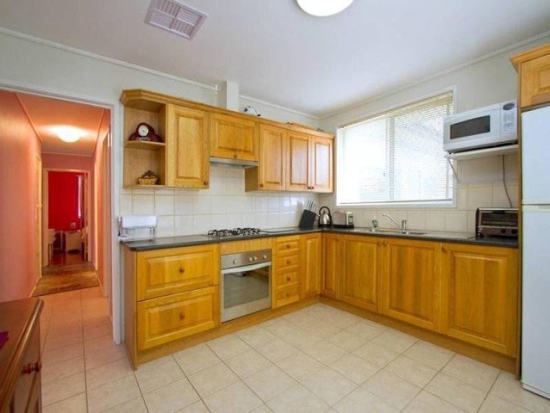 30 Fingal Drive, Frankston VIC 3199