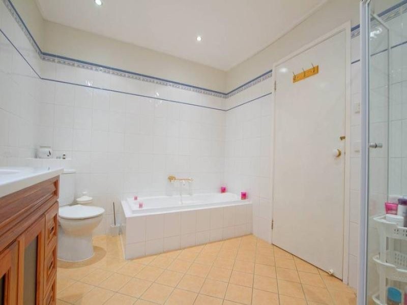 30 Fingal Drive, Frankston VIC 3199