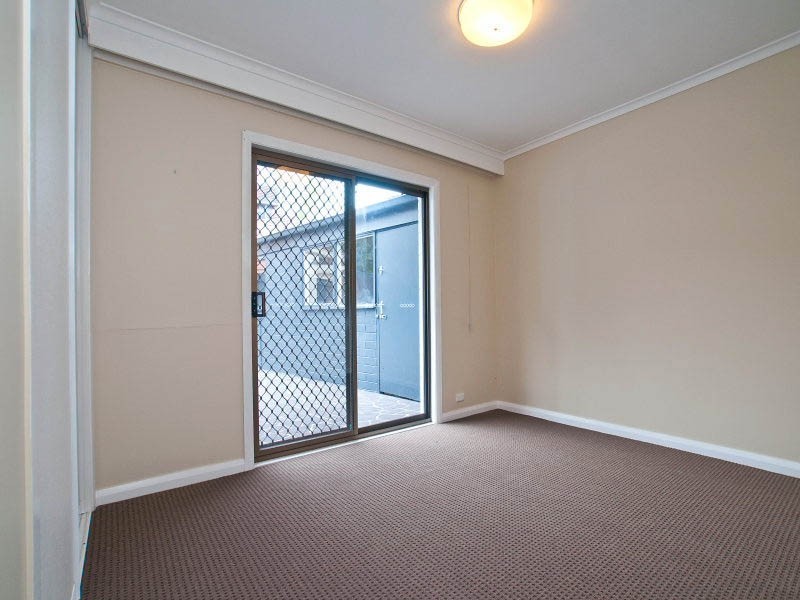 8 Wallace Avenue, Frankston VIC 3199