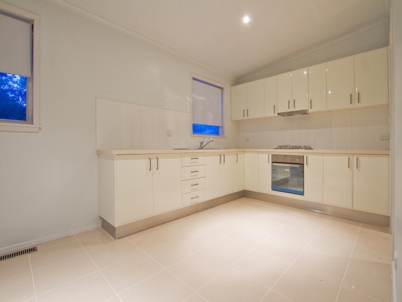 34 Whitewood Street, Frankston North VIC 3200
