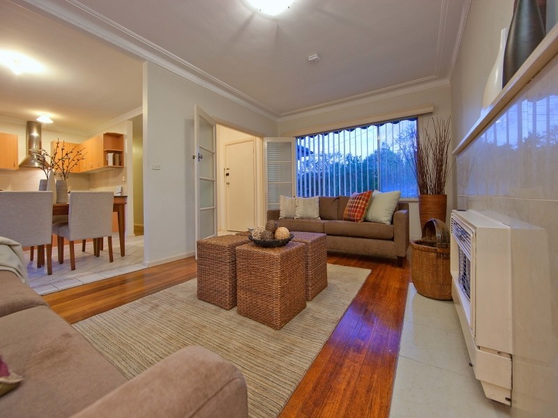 4 Cassia Grove, Frankston VIC 3199